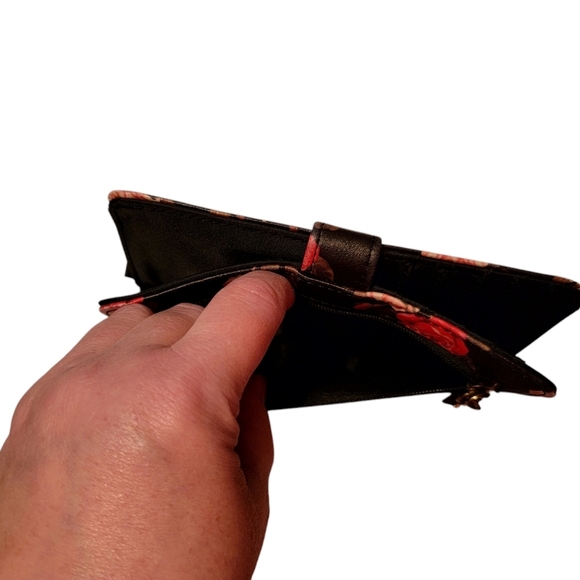 Floral Black Wallet - Picture 4 of 6